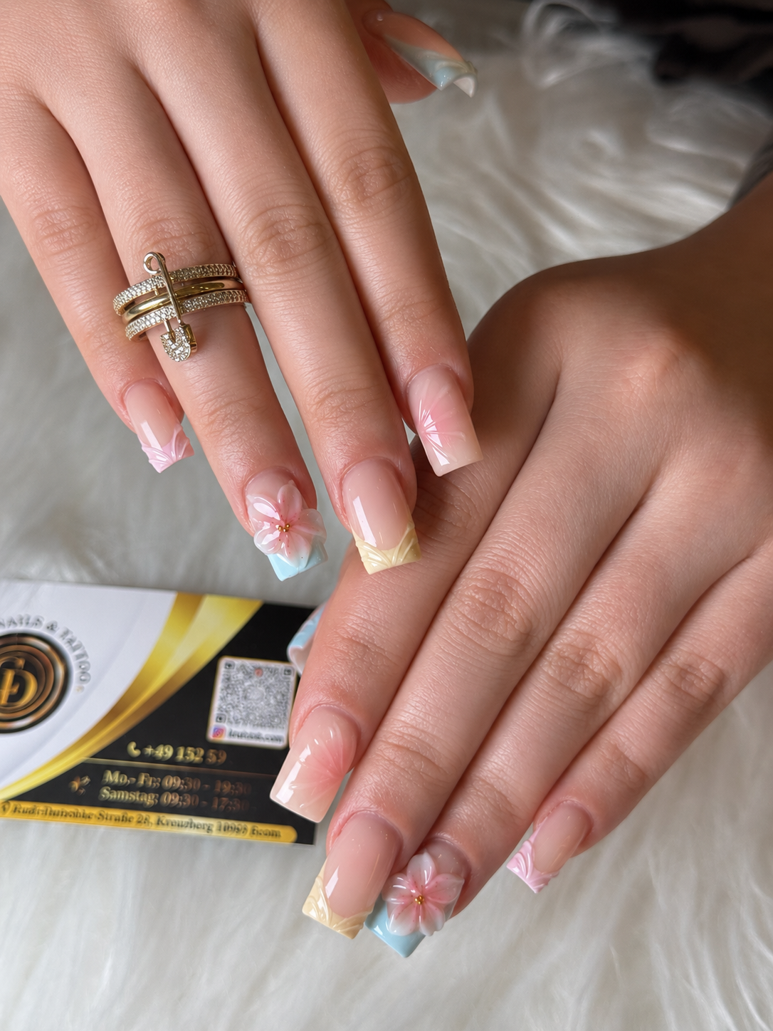 nail